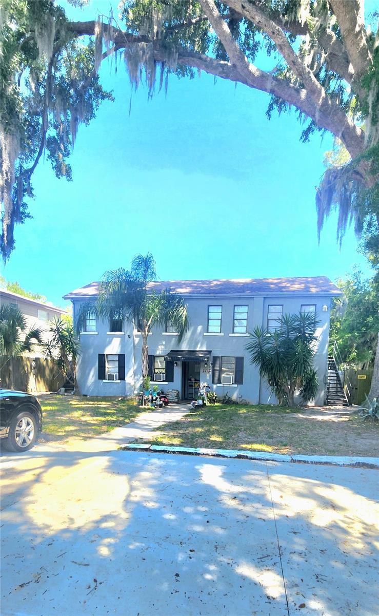 301 SE Avenue B #4 — photo