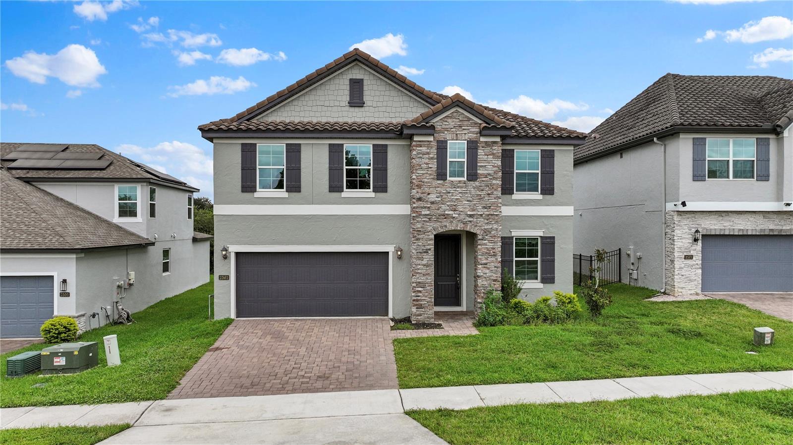 2561 Sky Stone Ct — photo
