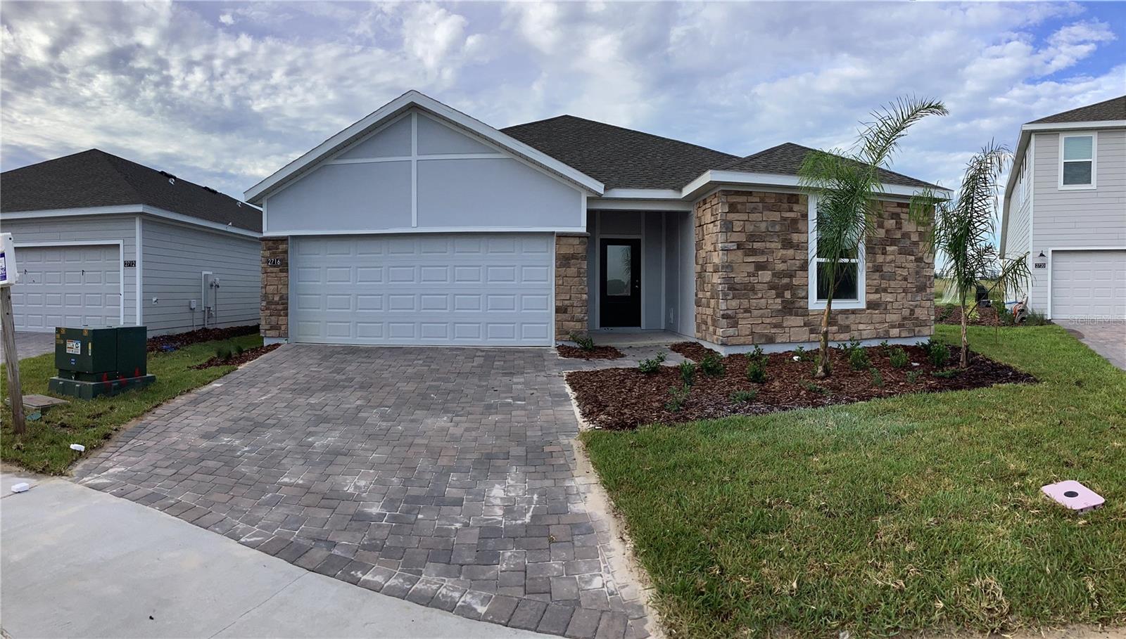 2716 Mercy Cir — photo