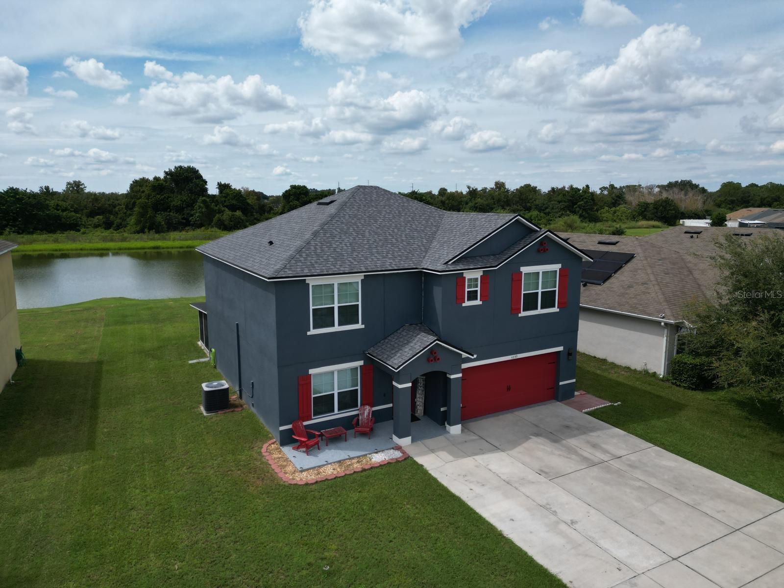 4230 Roberta Dr — photo