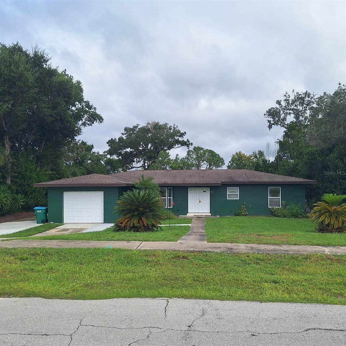 1670 N Page Dr — photo