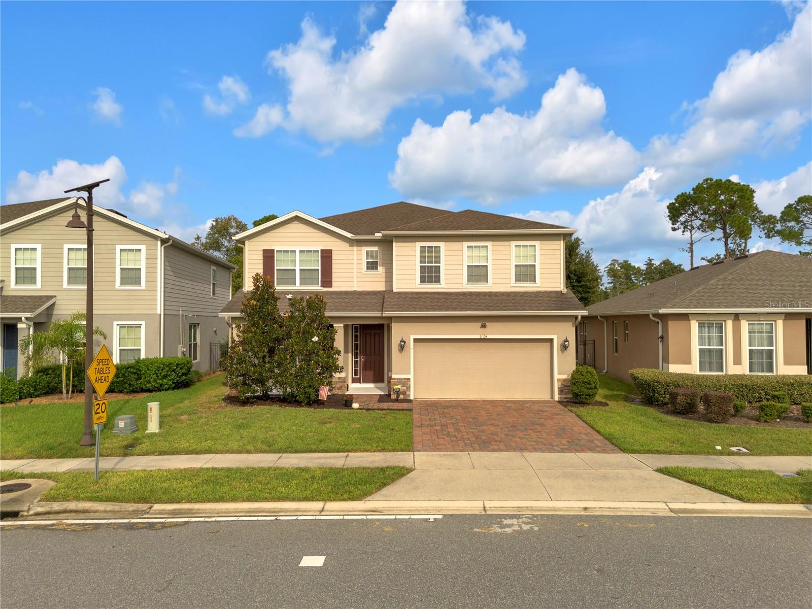 17104 Goldcrest Loop — photo