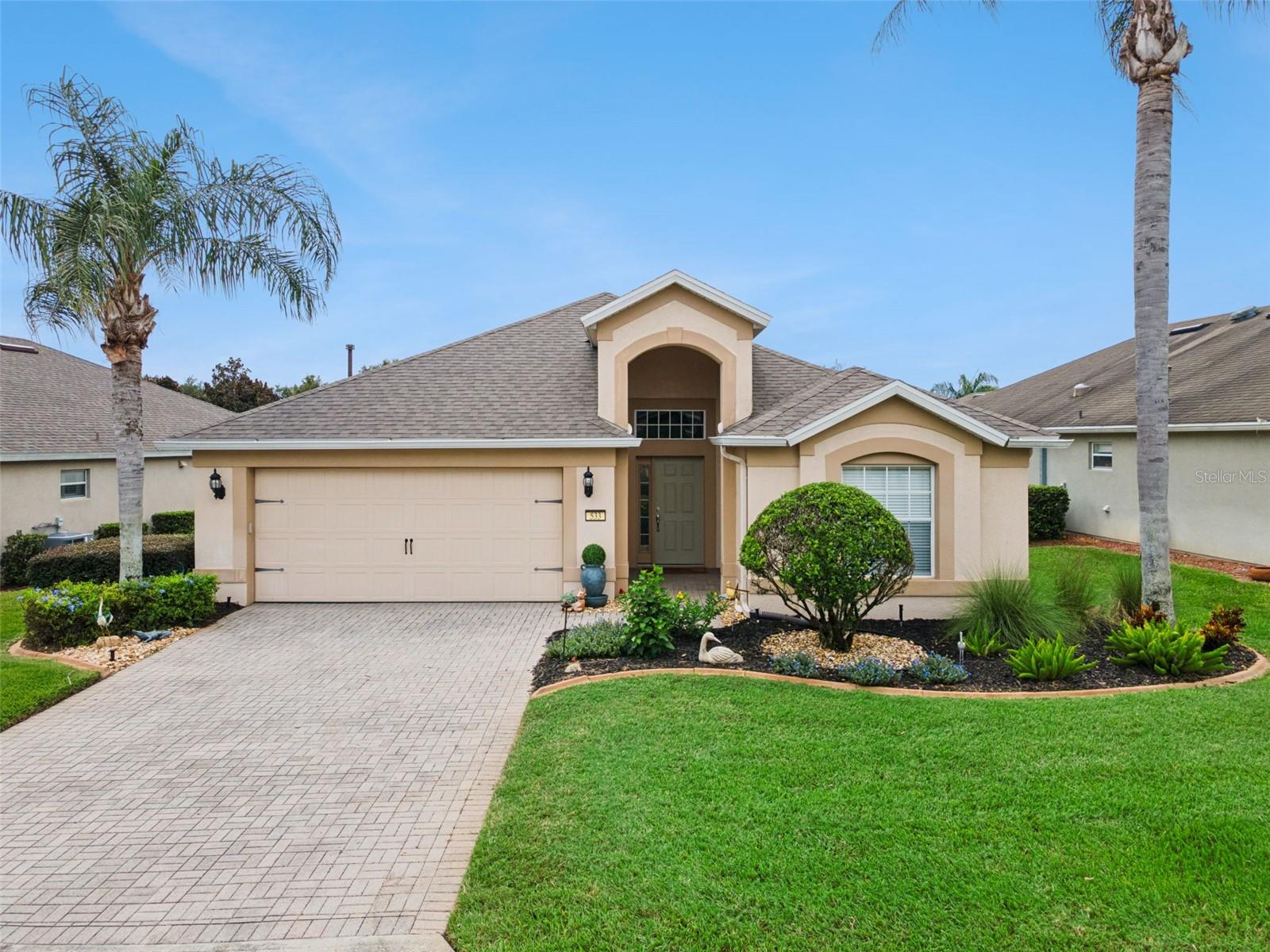 533 Arena Dr — photo