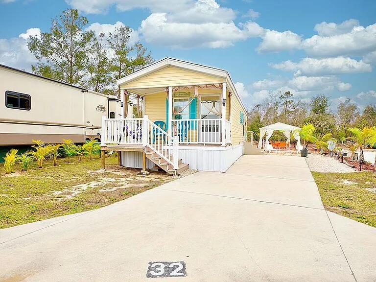 32 Grassy Lake Cir — photo