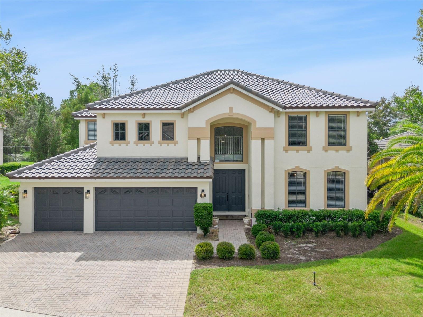 10072 Oak Quarry Dr — photo