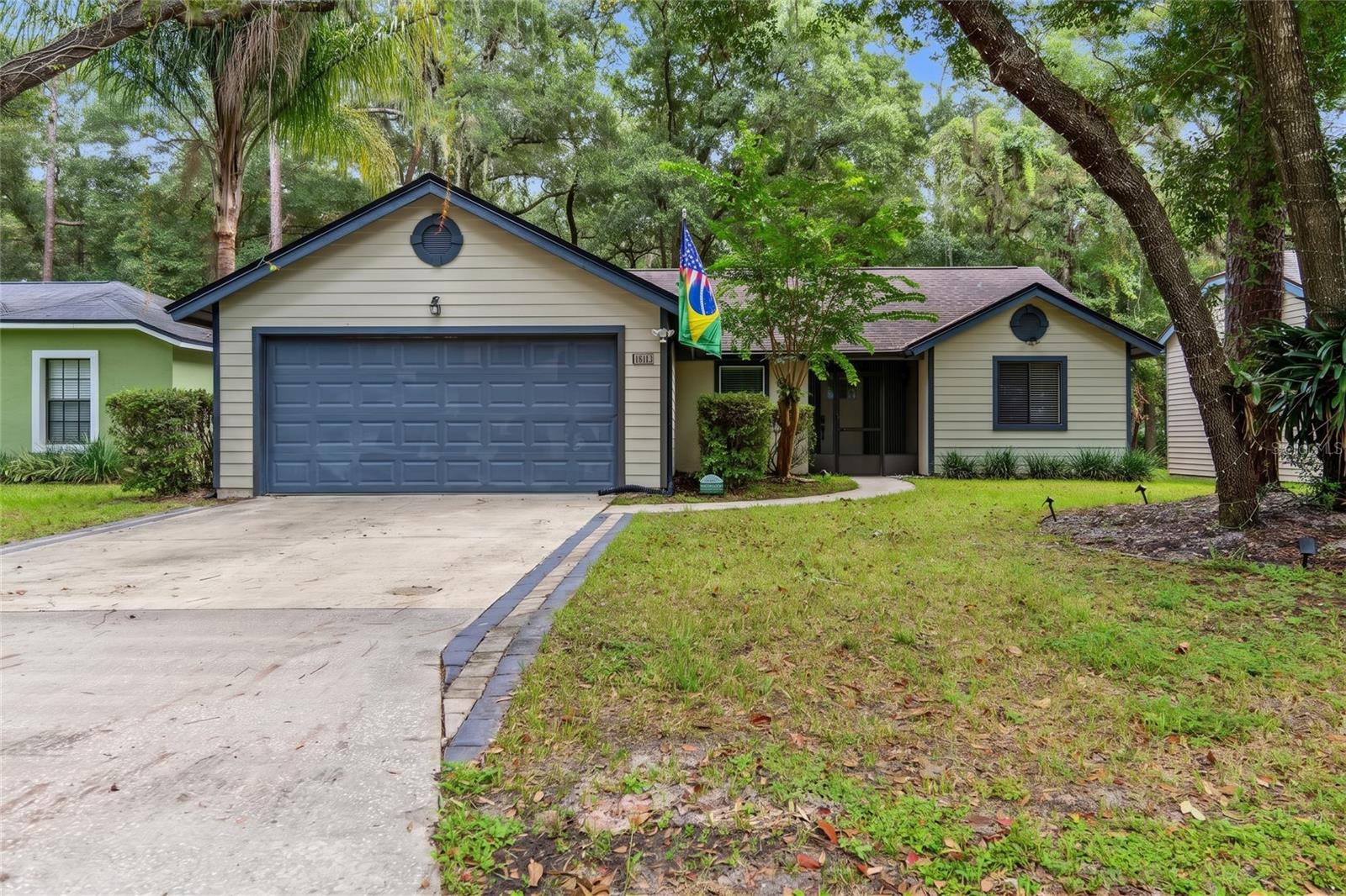 893 E Timberland Trl — photo