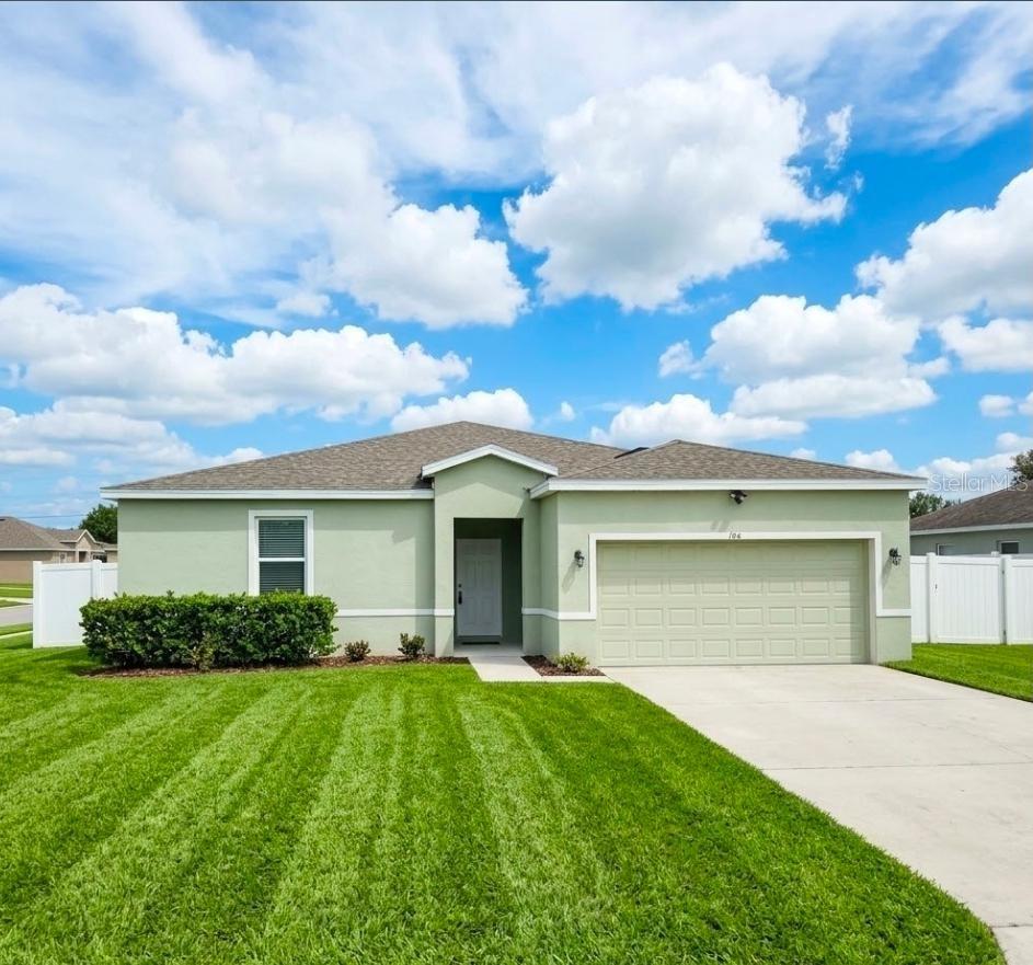 356 Camellia Ct — photo