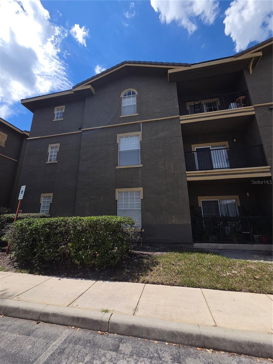 102 Vista Verdi Cir #320 — photo