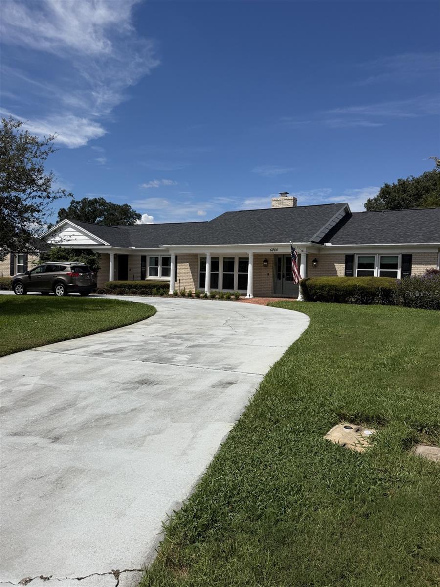 6204 Donegal Dr — photo