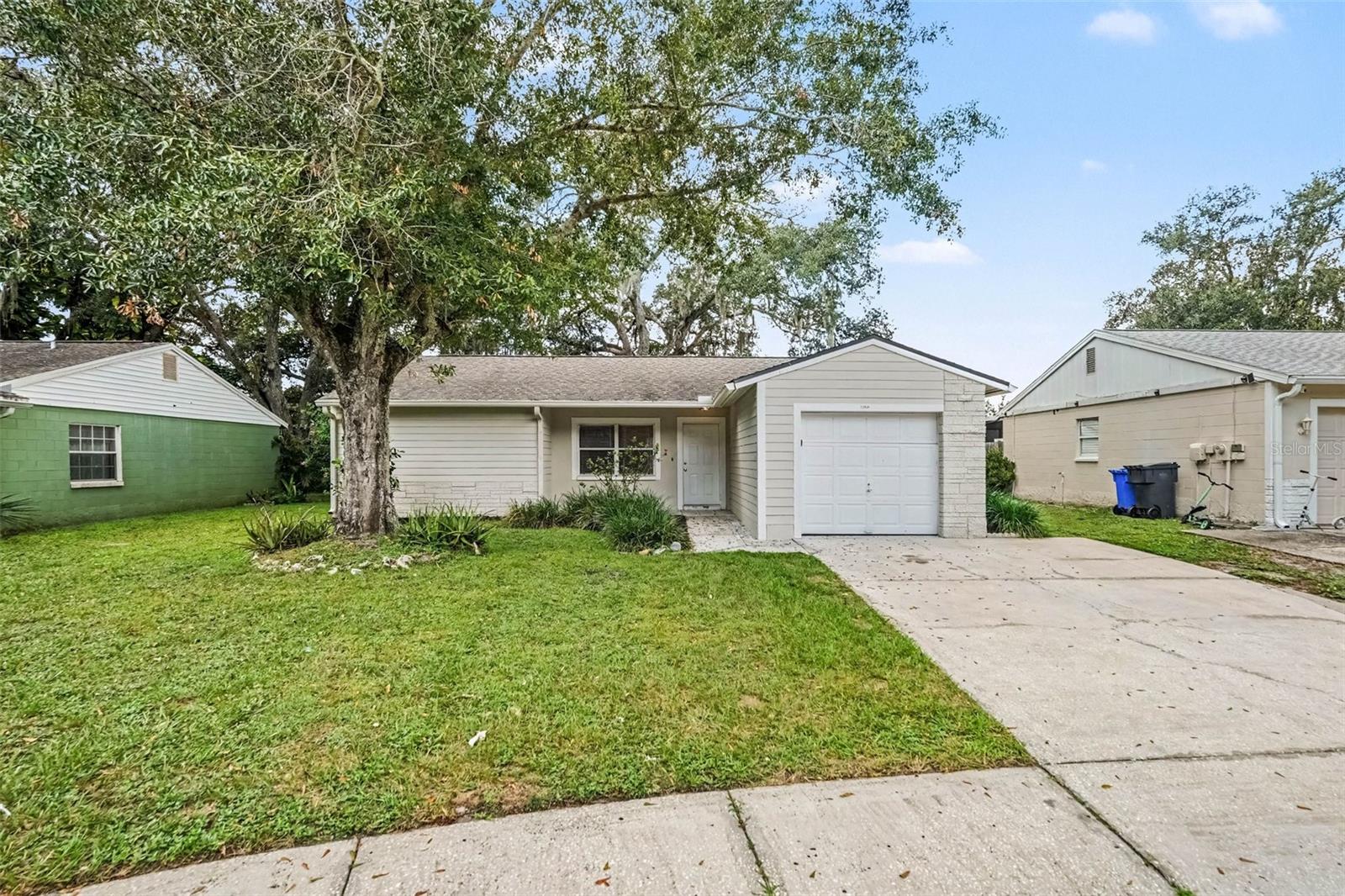 13904 Fullerton Dr — photo