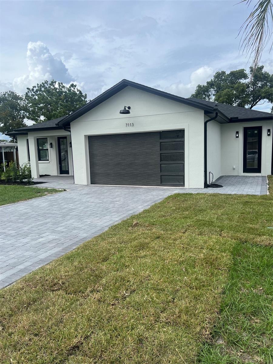 7113 Turquoise Ln — photo