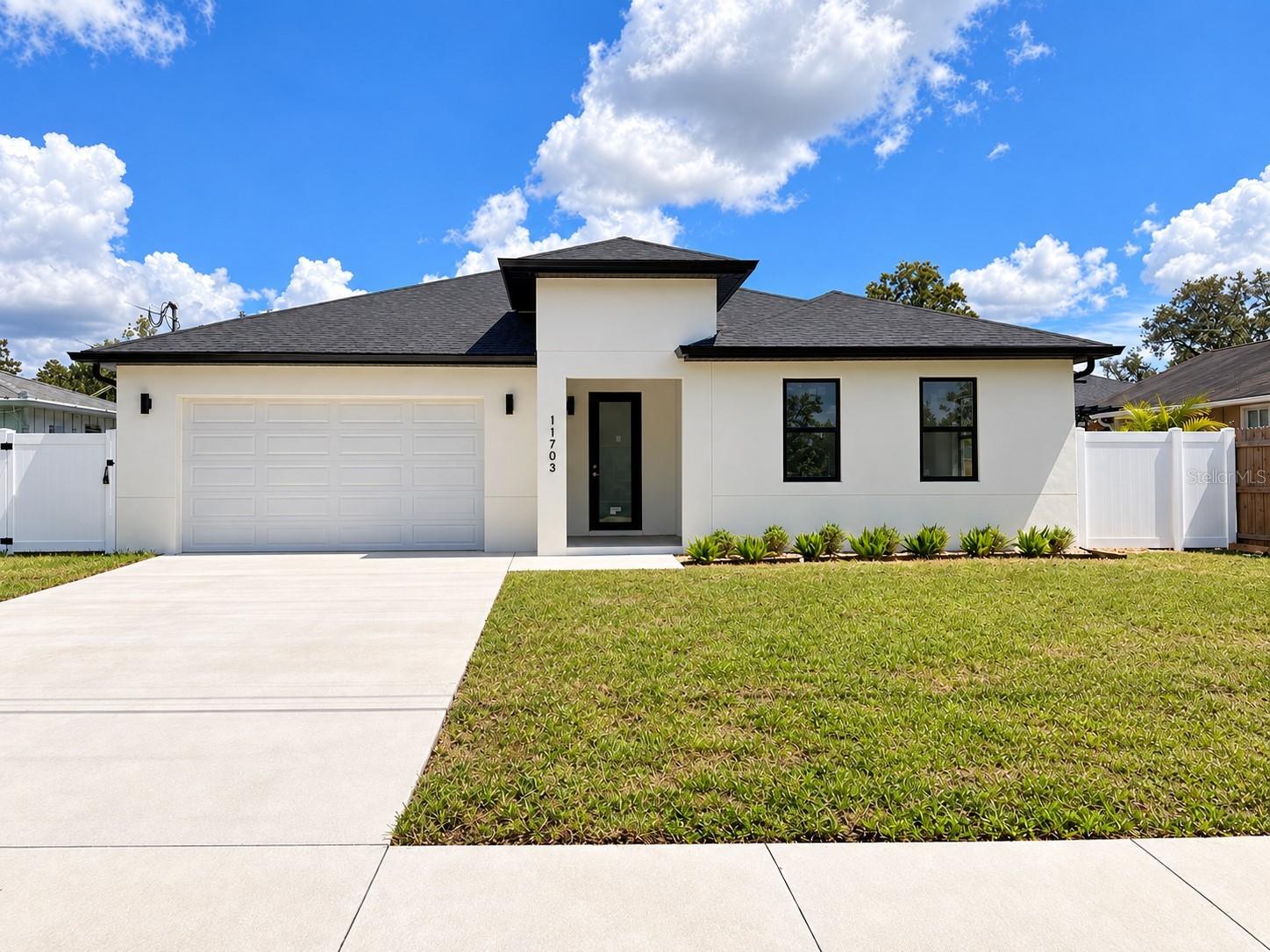 11703 Country Club Pl — photo