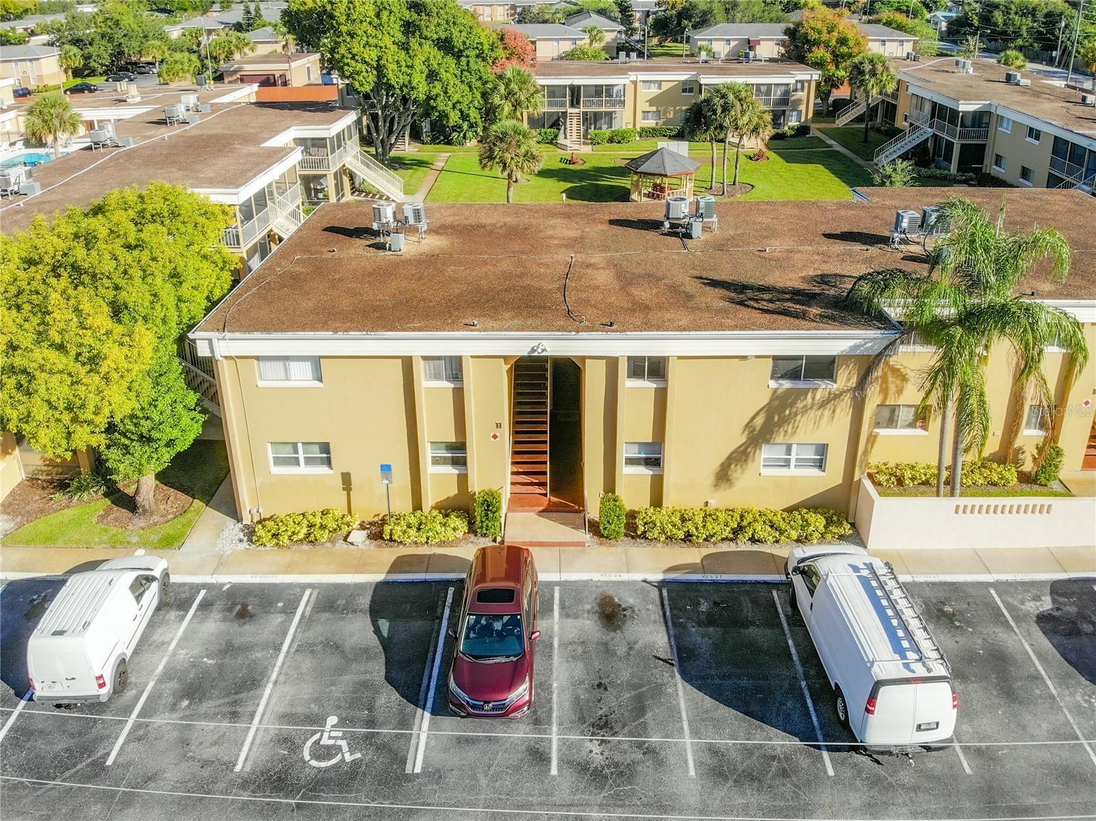 1000 Lake Of The Woods Blvd #202H — photo