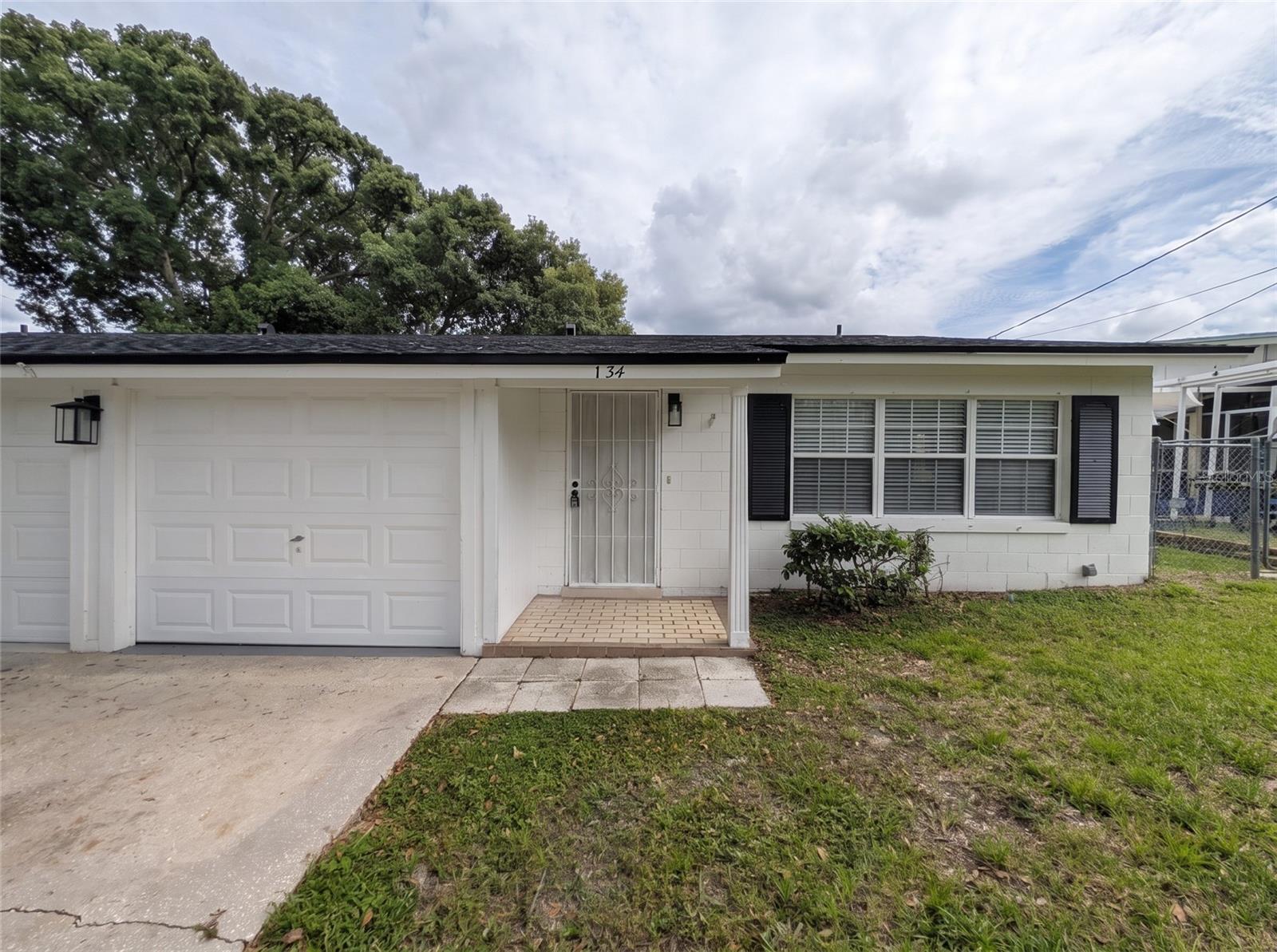 134 Jewel Dr — photo
