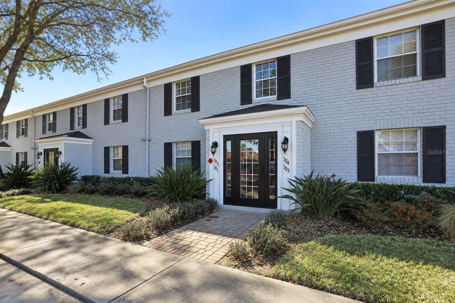 302 Lewfield Cir #302 — photo