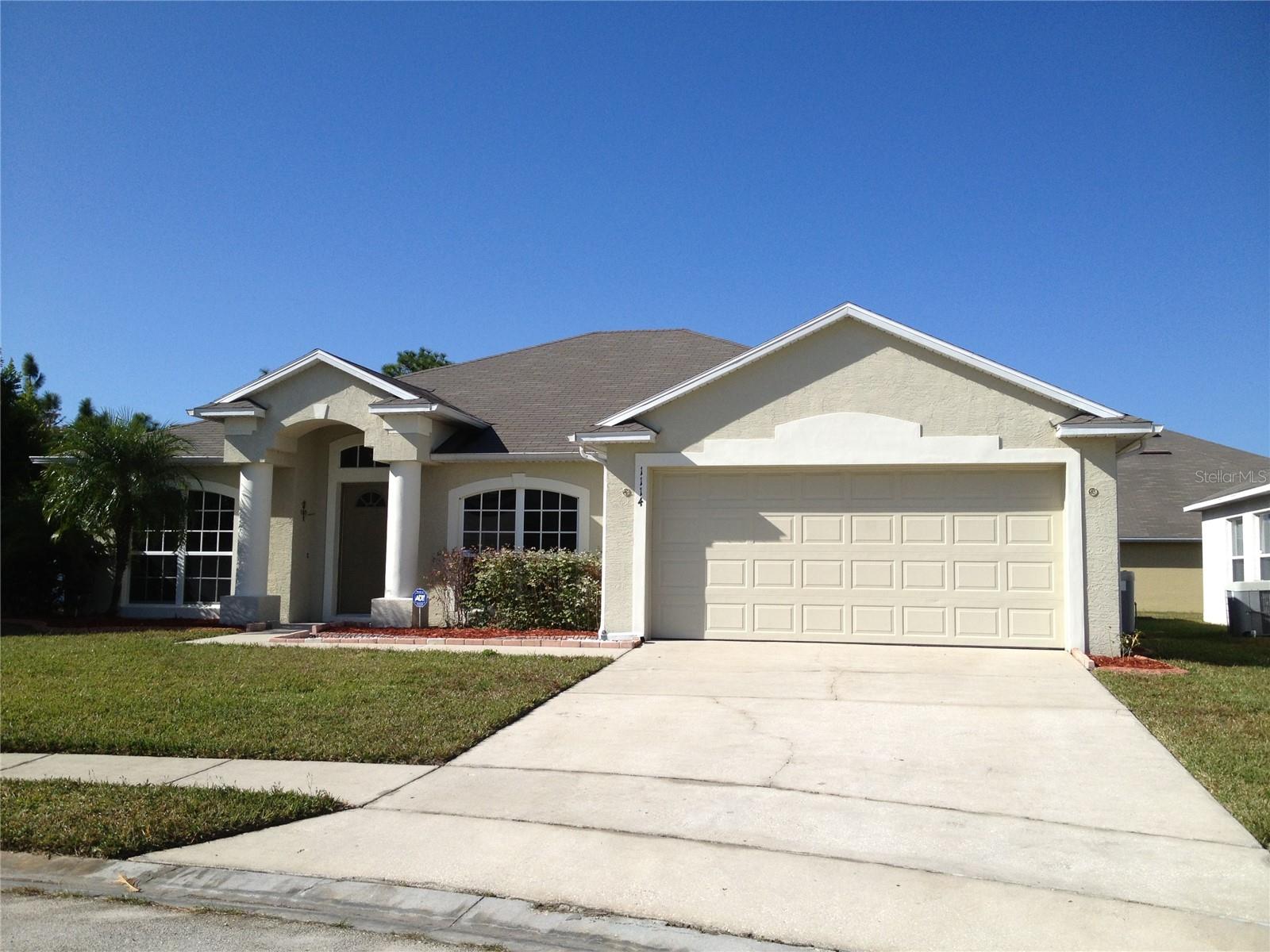 1114 Fidelma Ct — photo