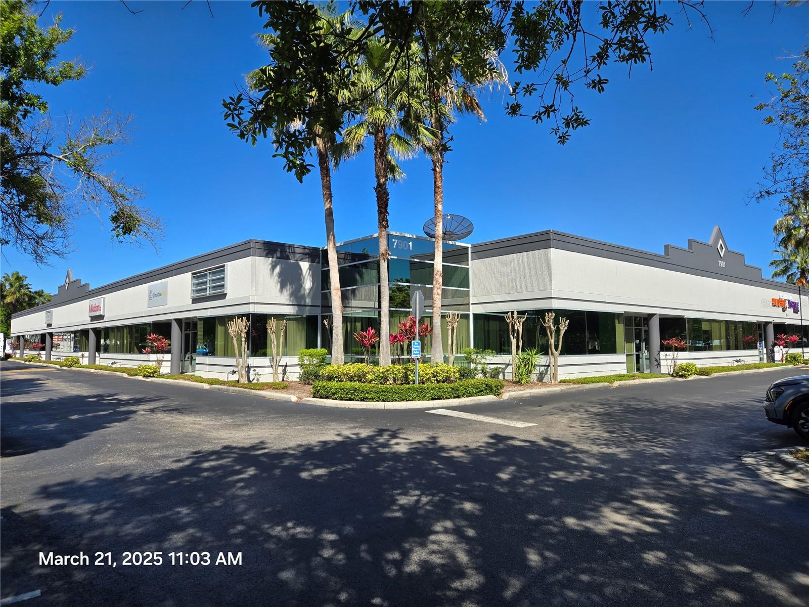 7901 Kingspointe Pkwy #23 — photo