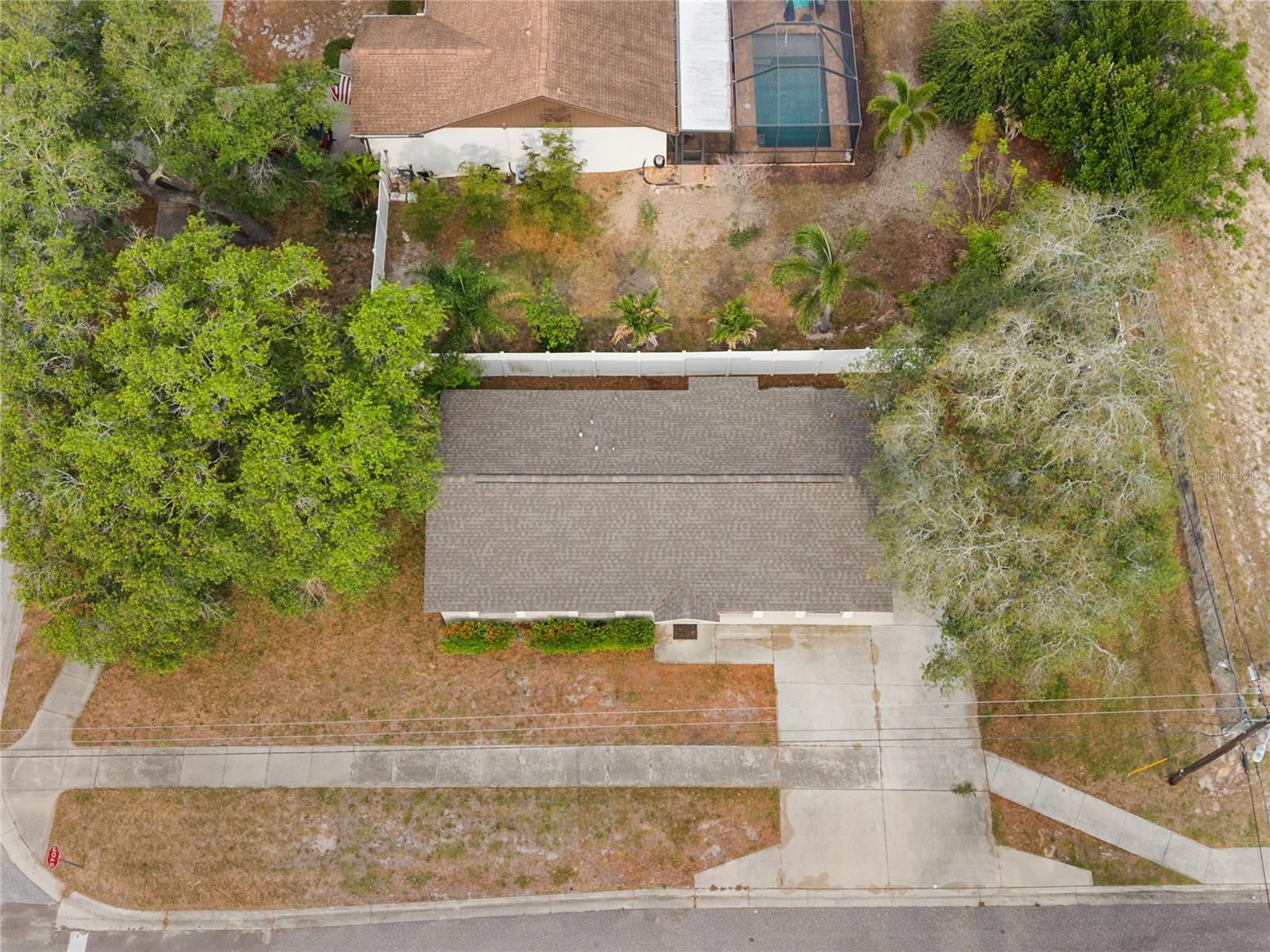 1221 E Court St — photo
