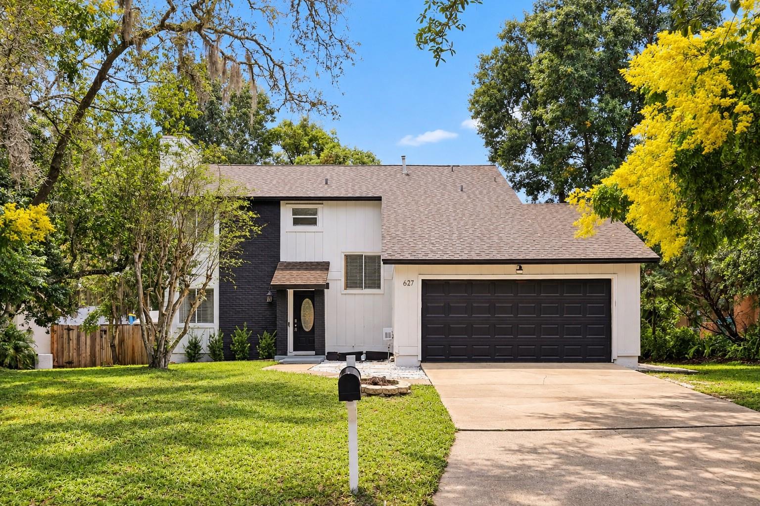 627 Clearn Ct — photo