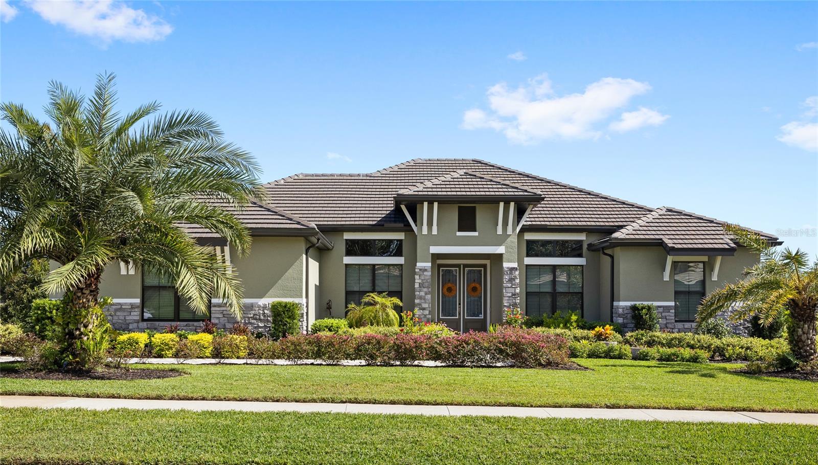 25484 Hawks Run Ln — photo