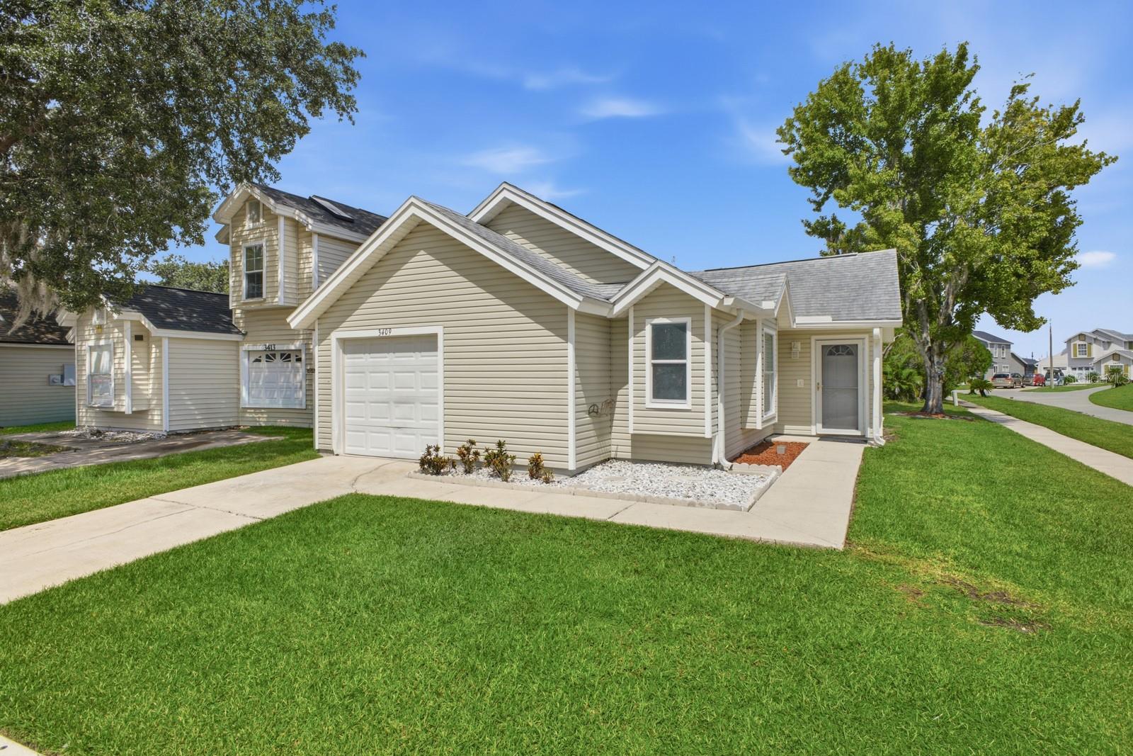 3409 Fox Crossing Dr — photo