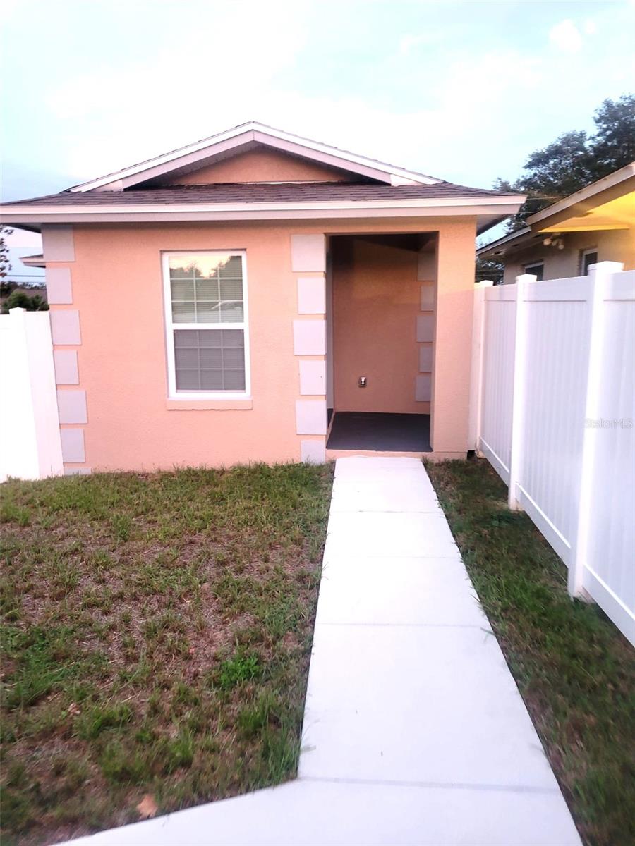 7204 Plantain Dr — photo