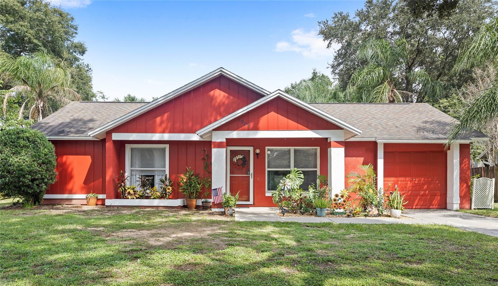 7805 Hyacinth Dr — photo