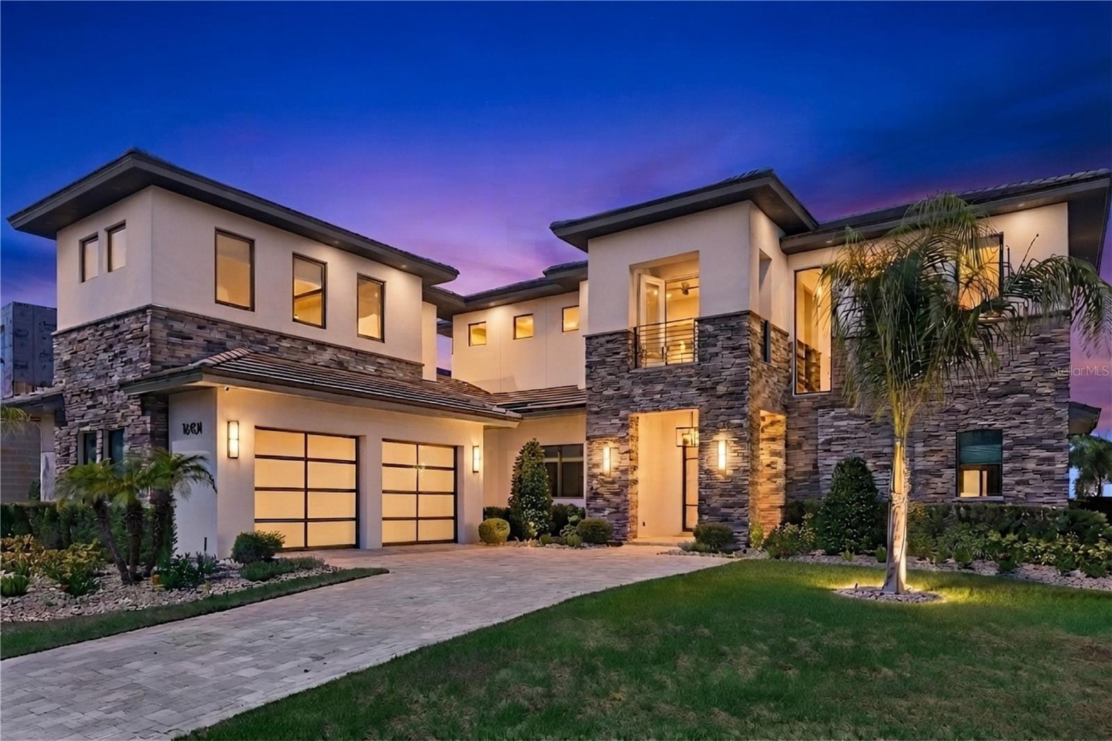 16101 Vetta Dr — photo