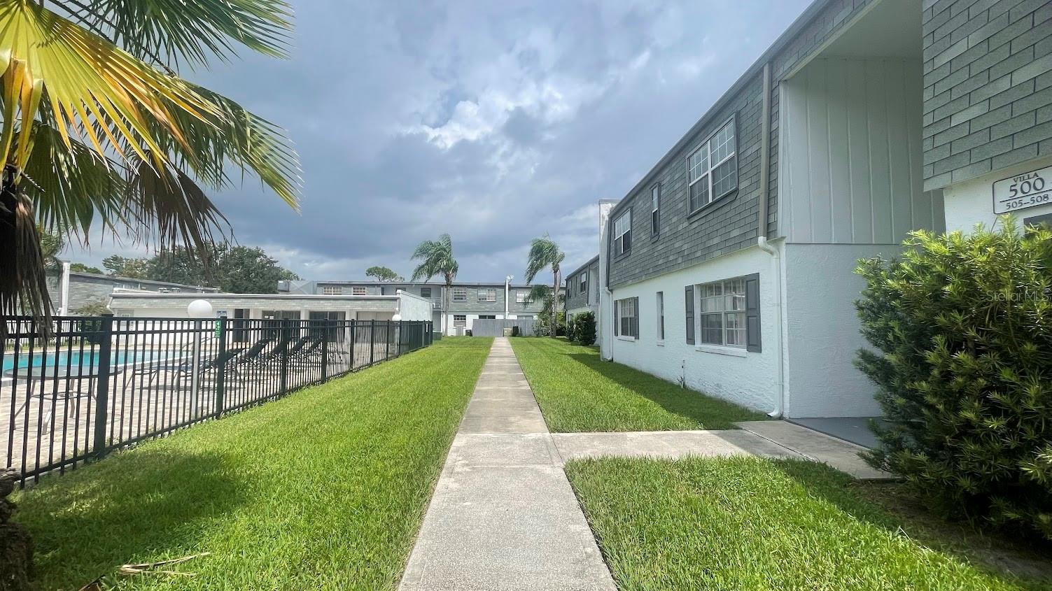 1000 S Semoran Blvd #508 — photo