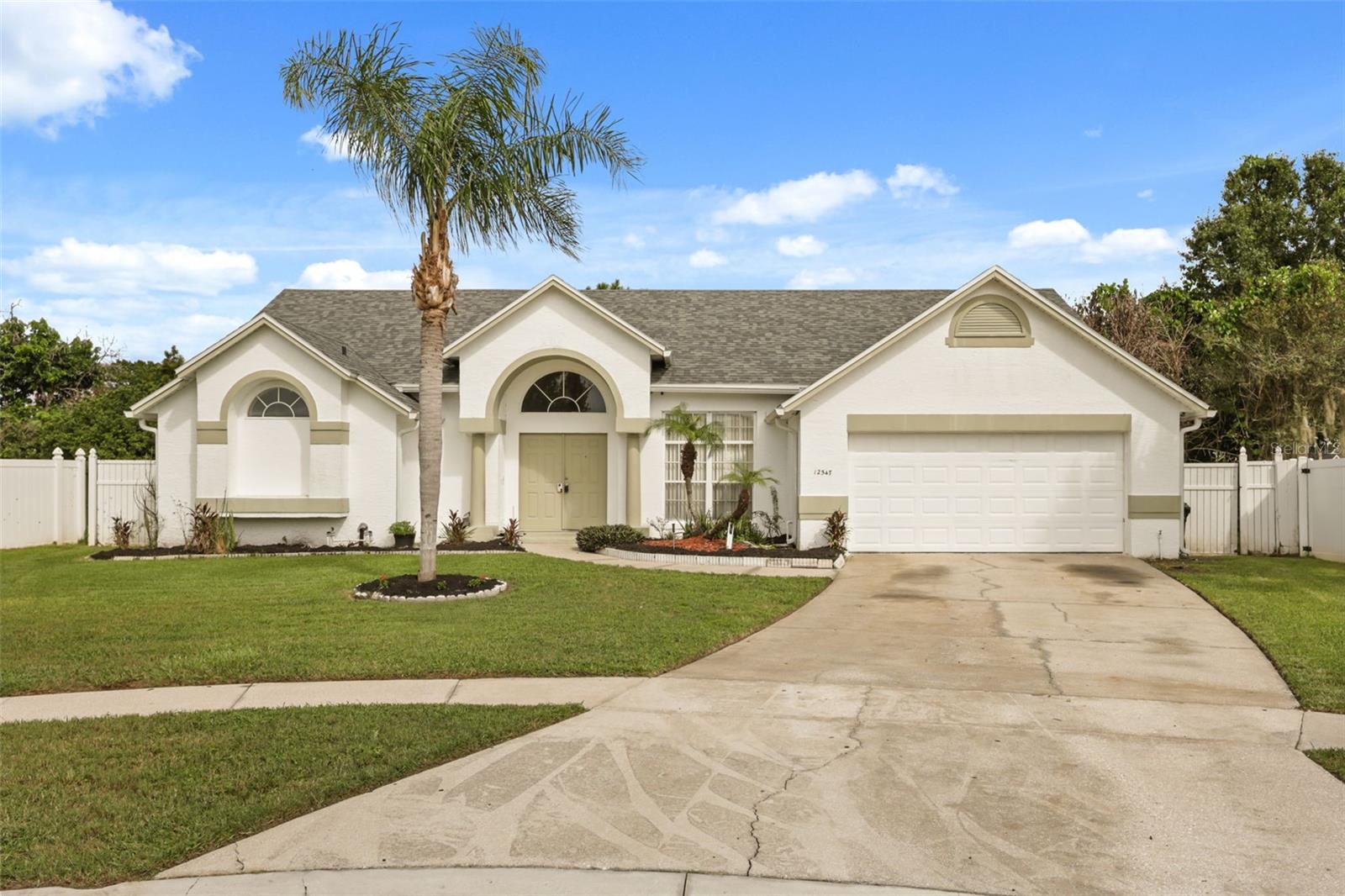 12547 W Hope Dr — photo