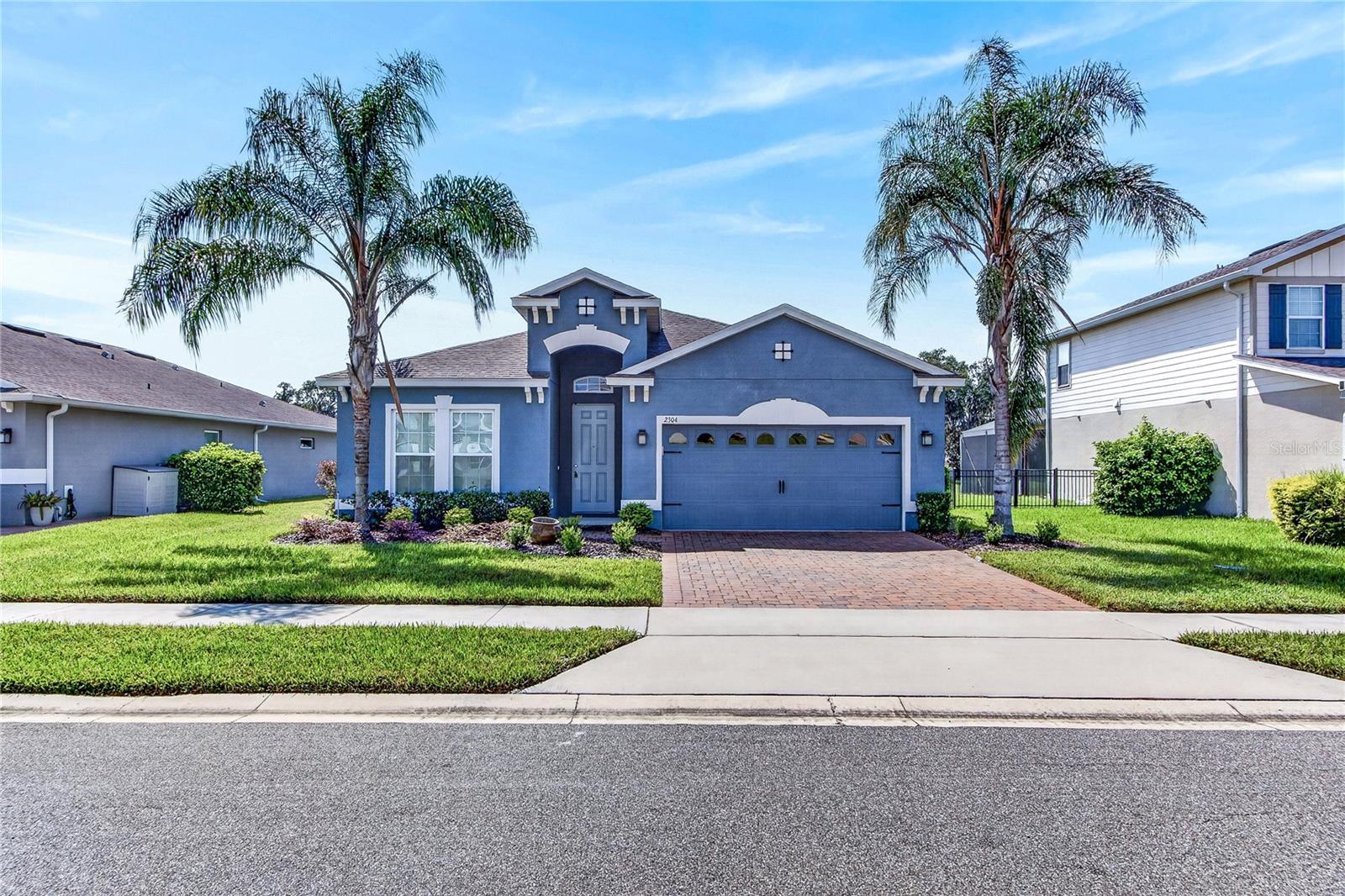 2304 Tudor Rose Dr — photo