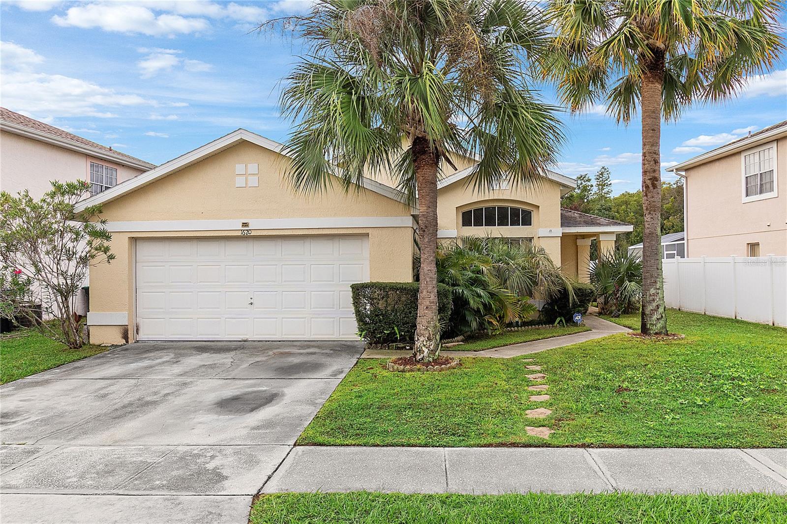 1620 Brook Hollow Dr — photo