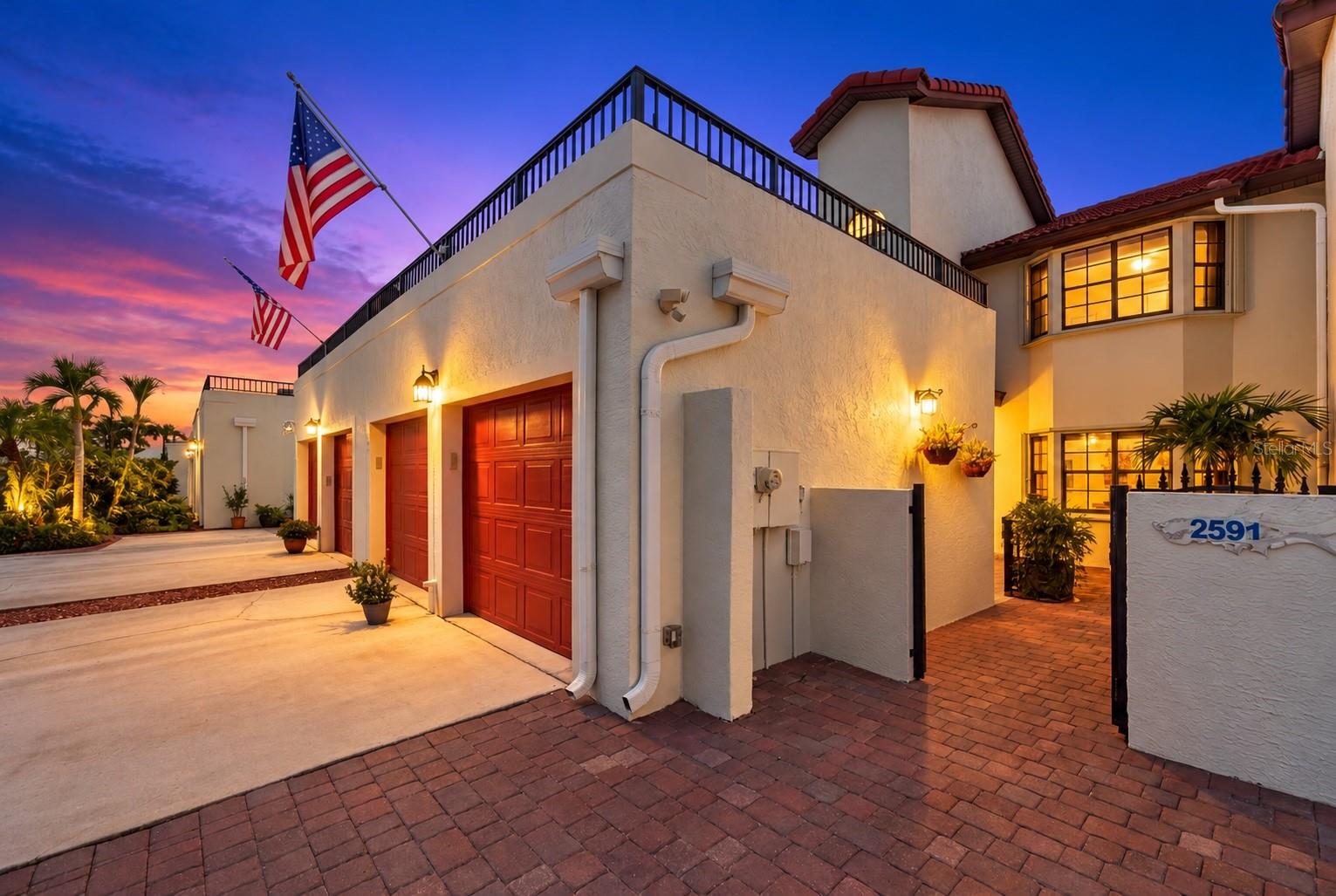 2591 Sykes Creek Dr — photo
