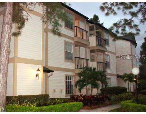 1908 Lake Atriums Cir #18 — photo