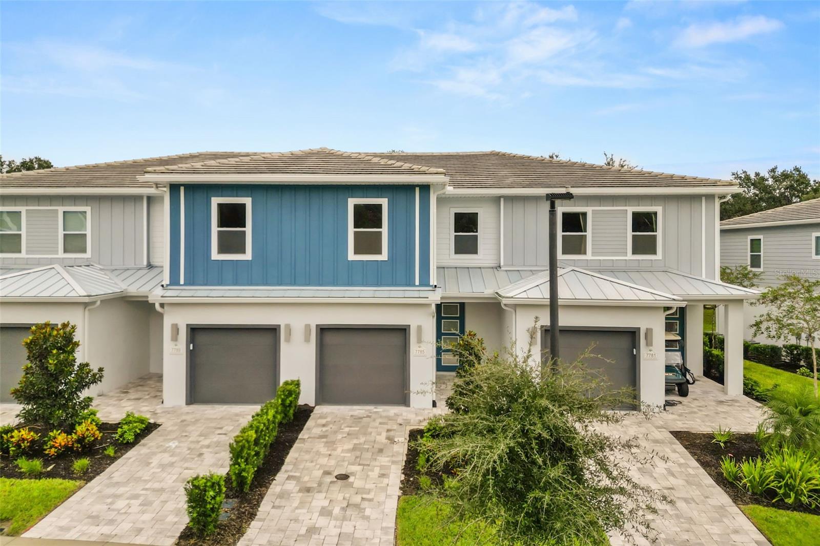 7785 Spectrum Dr — photo