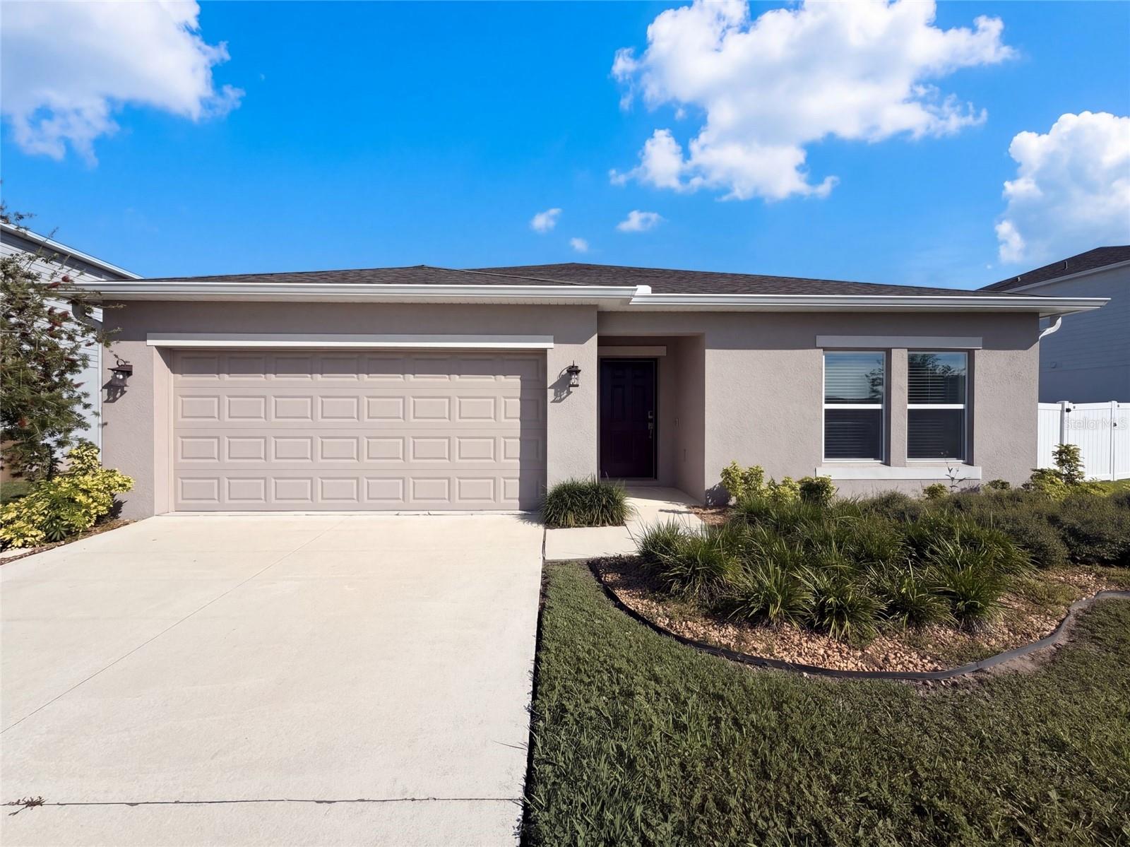 124 Citrine Loop — photo