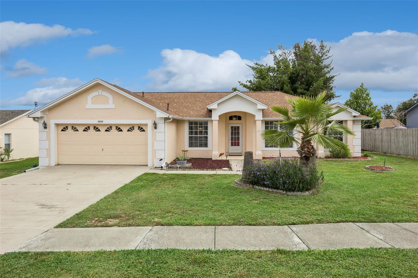 2250 Duncan Trl — photo