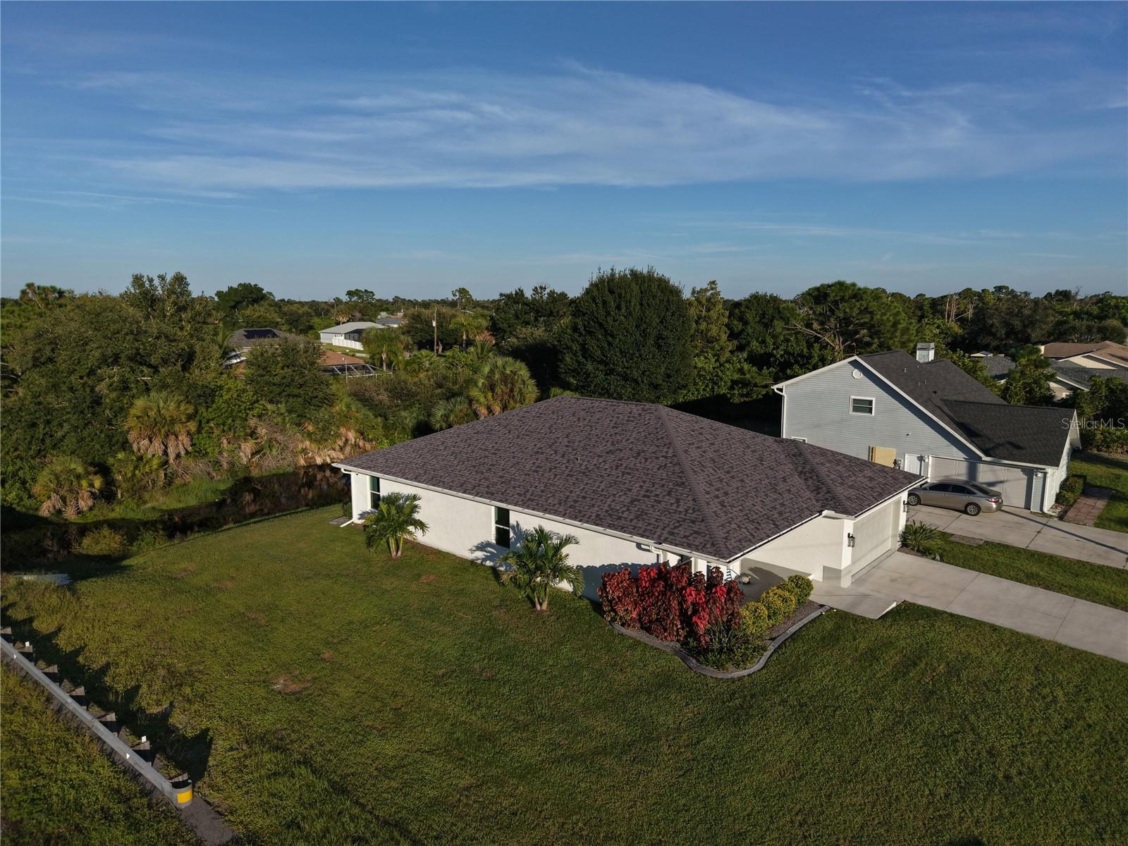 7418 Rosemont Dr — photo