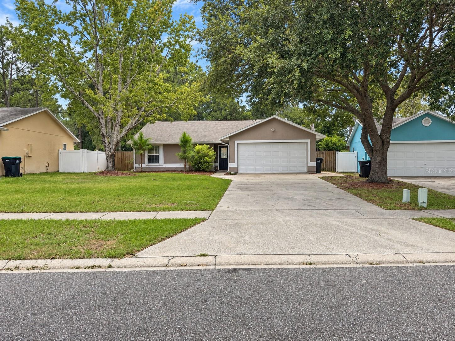11224 Cypress Leaf Dr — photo
