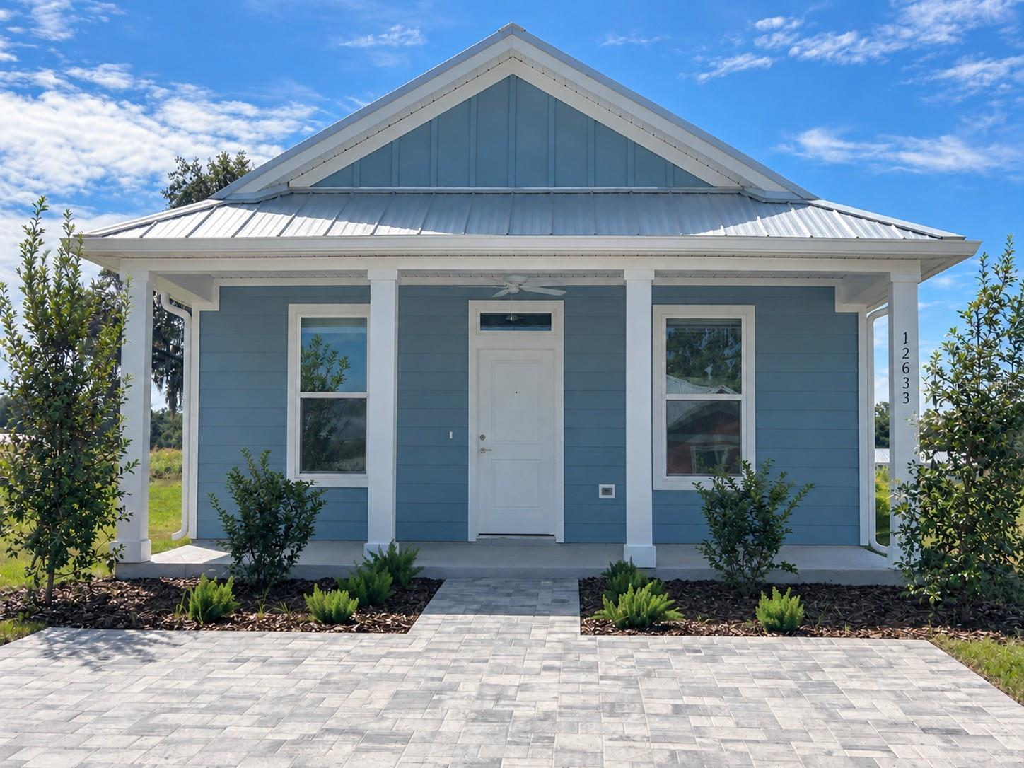 12033 Lakeshore Way — photo