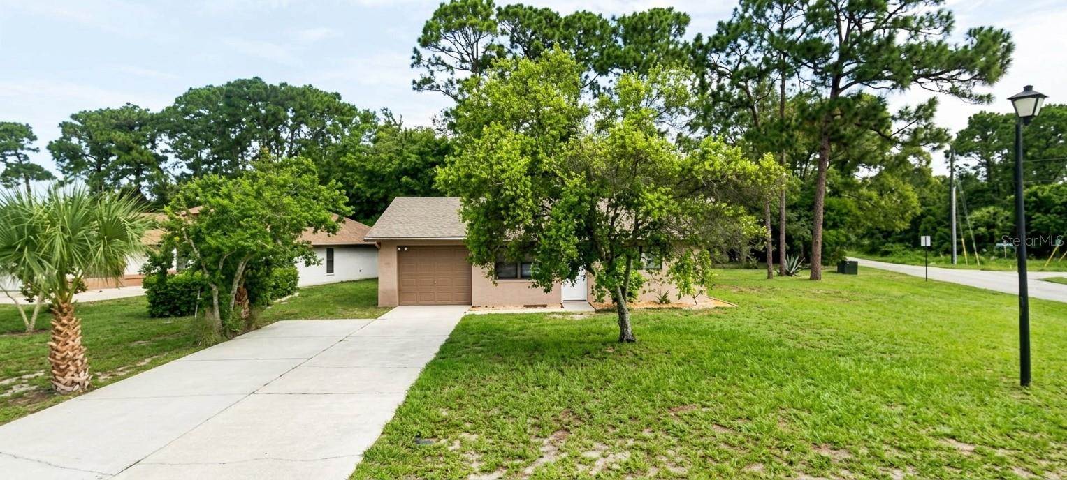 8445 Dunnellon Rd — photo