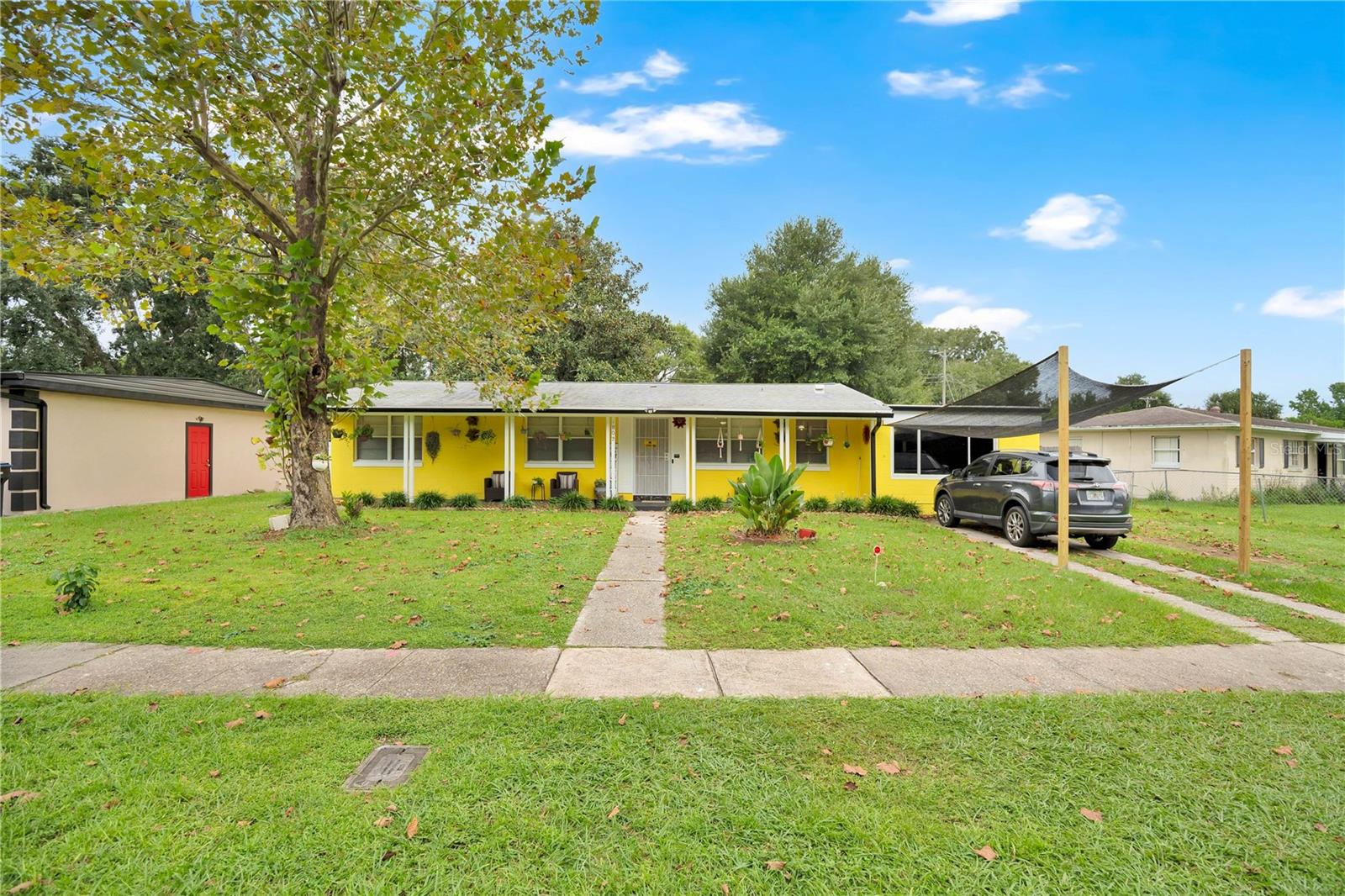 1802 Egan Dr — photo