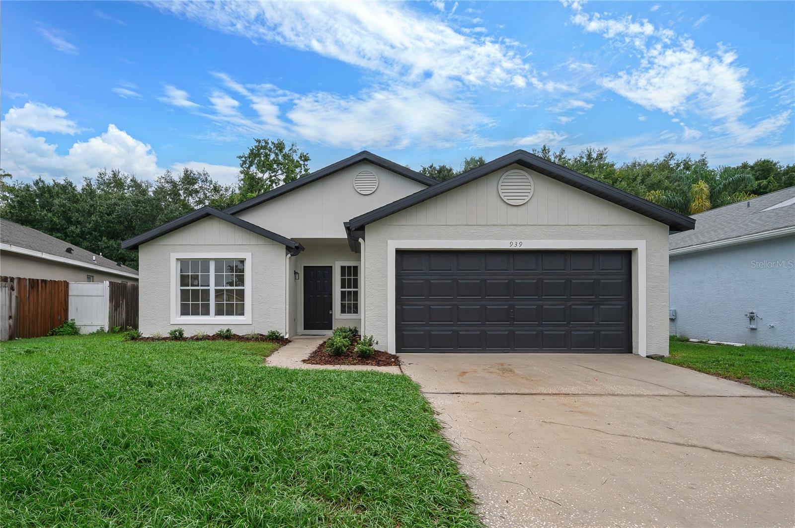 939 Ponderosa Pine Ct — photo