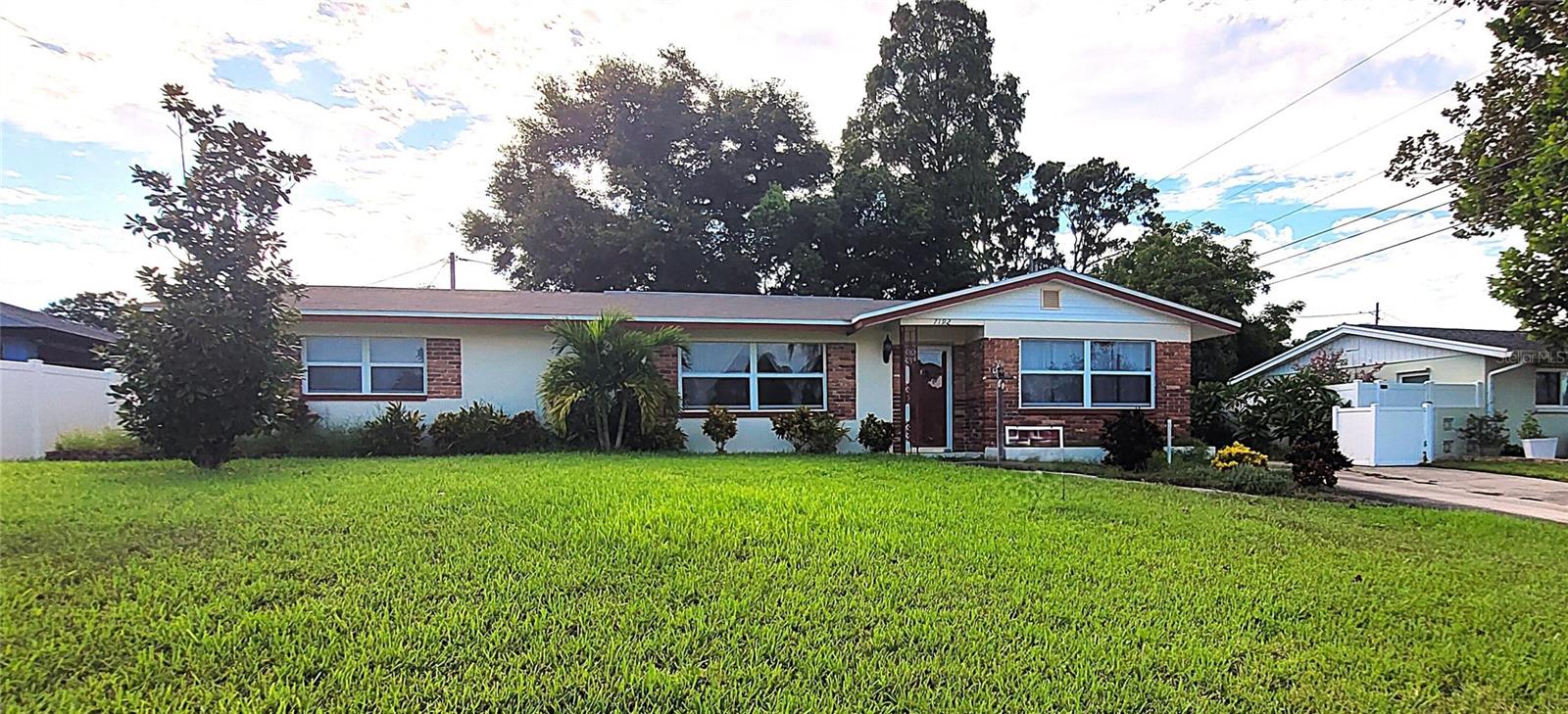 7192 114th Ln — photo