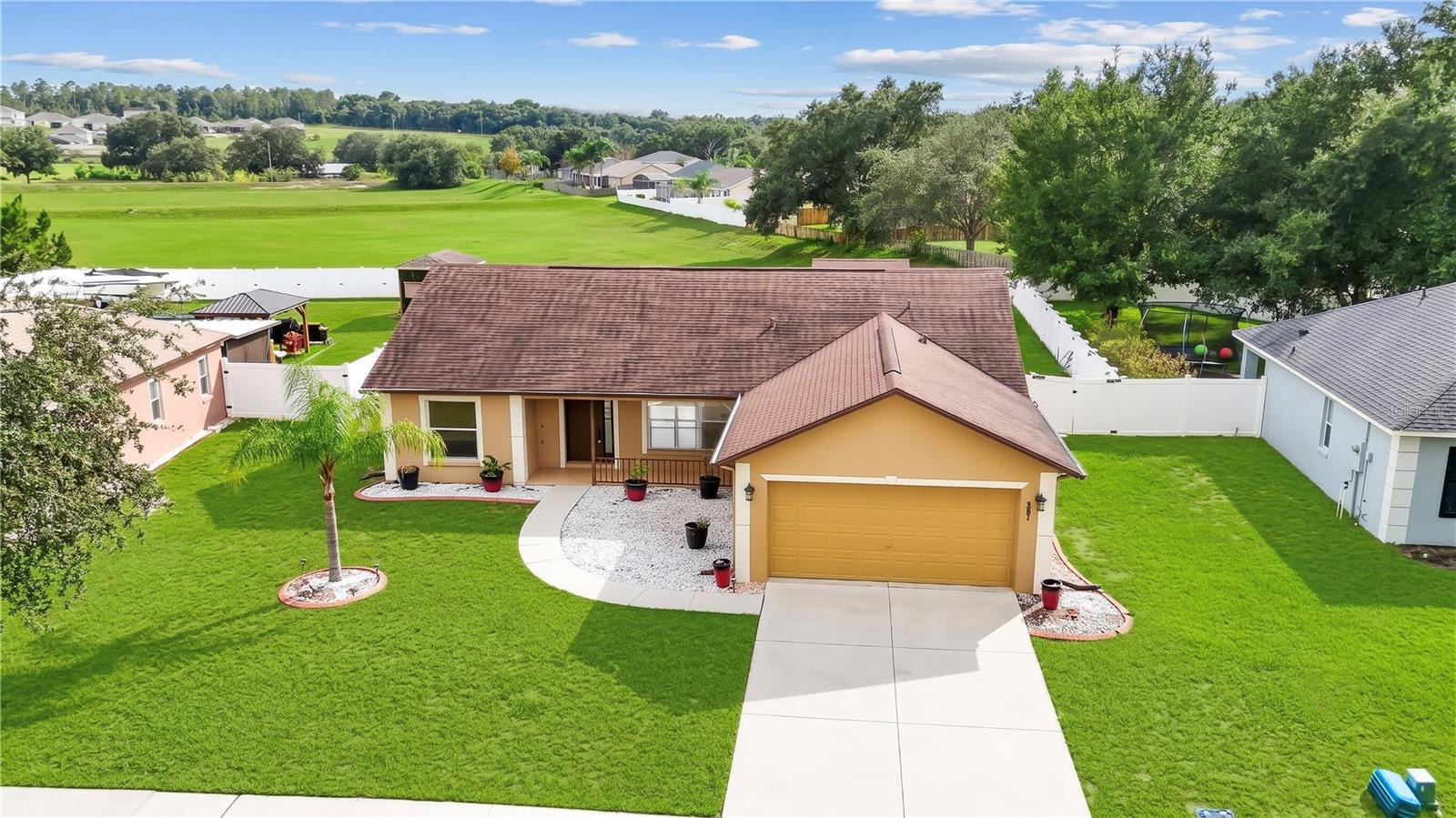 220 Valley Edge Dr — photo