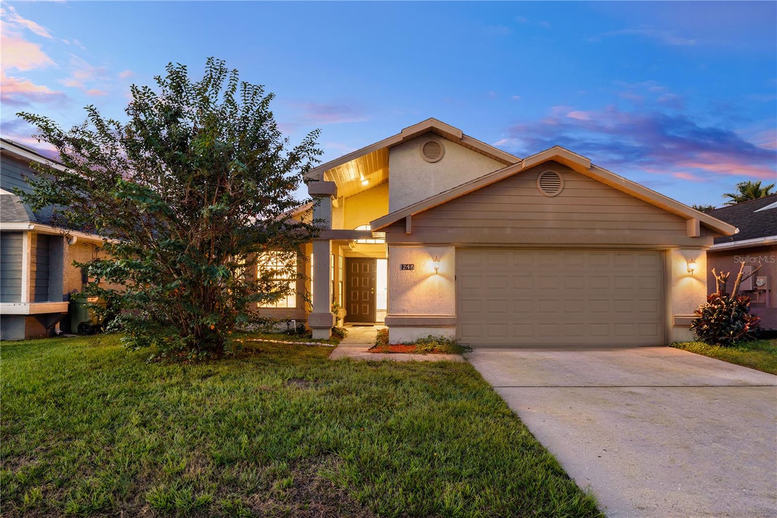 2616 Whalebone Bay Dr — photo