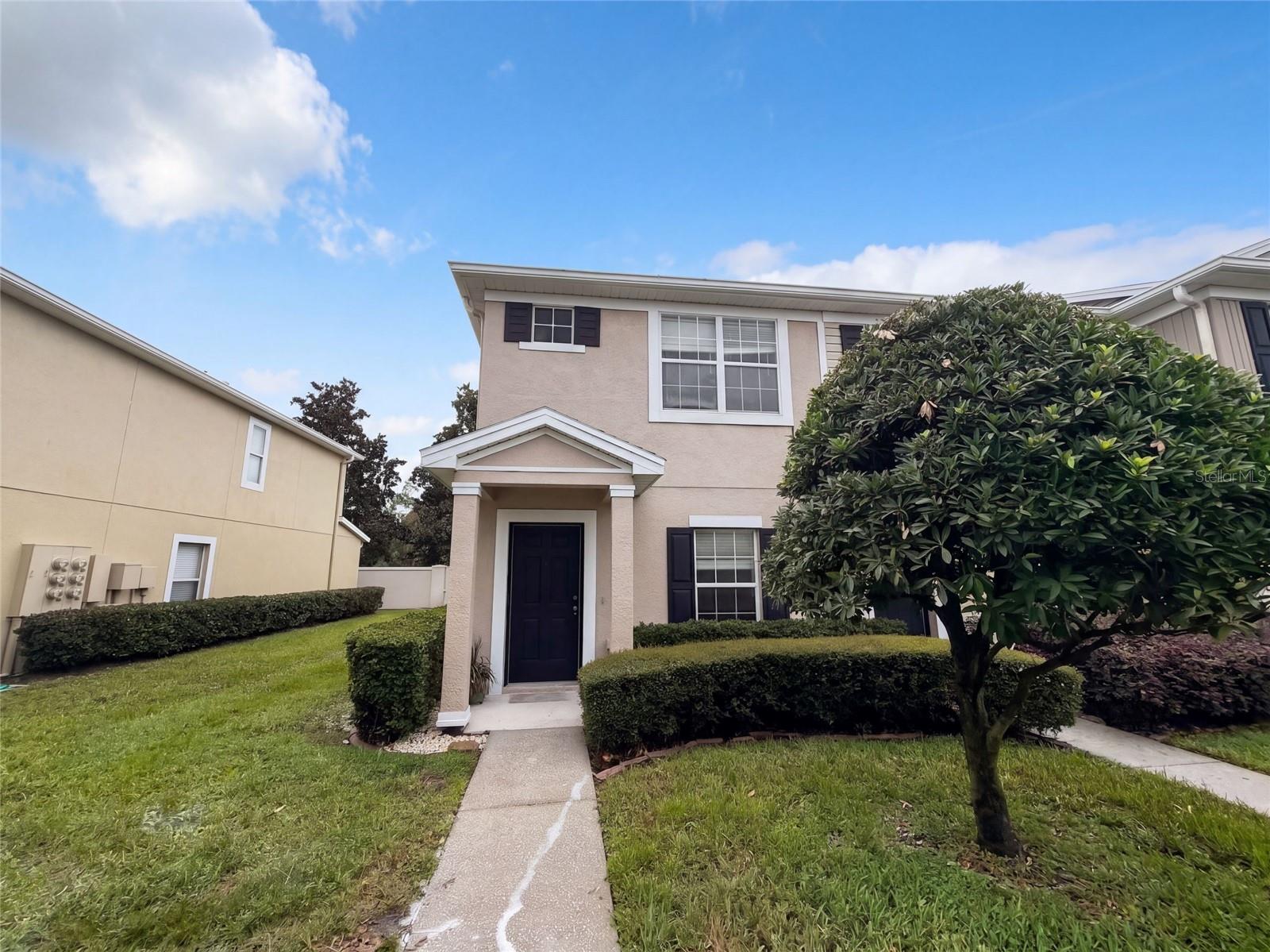 16315 Swan View Cir — photo