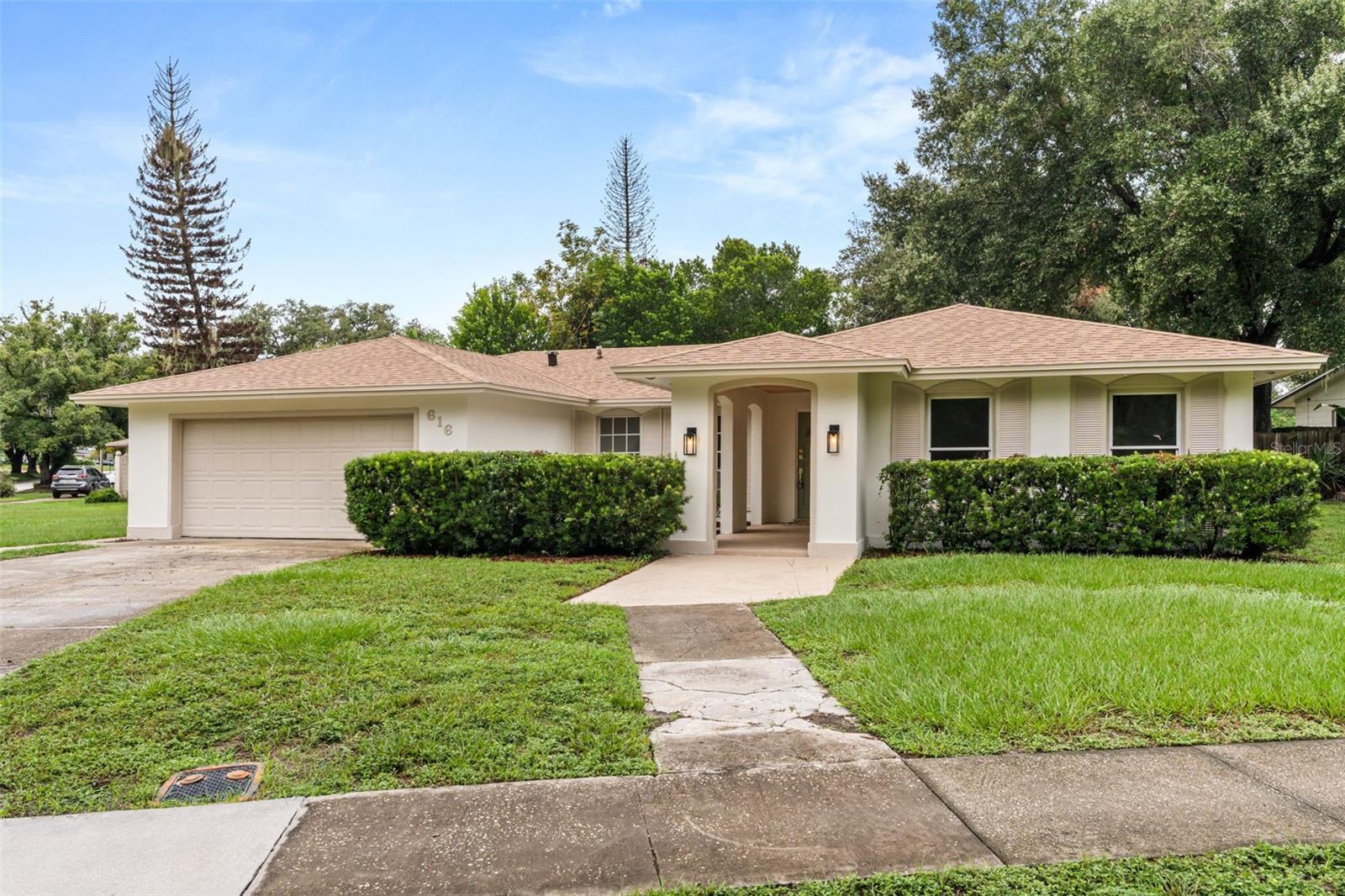 616 Lake Howell Rd — photo