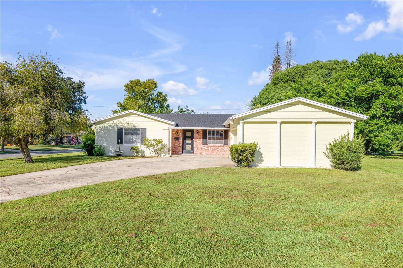 604 Conrad Ct — photo