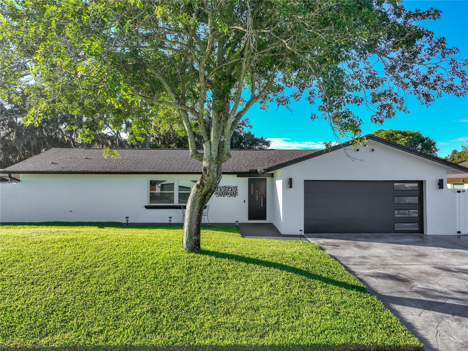 7536 Village Green Dr — photo